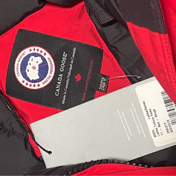 ❤️🌟HOST PICK🌟❤️ Canada Goose Red The Trillium Parka New with Tags $1750 - Picture 8 of 13